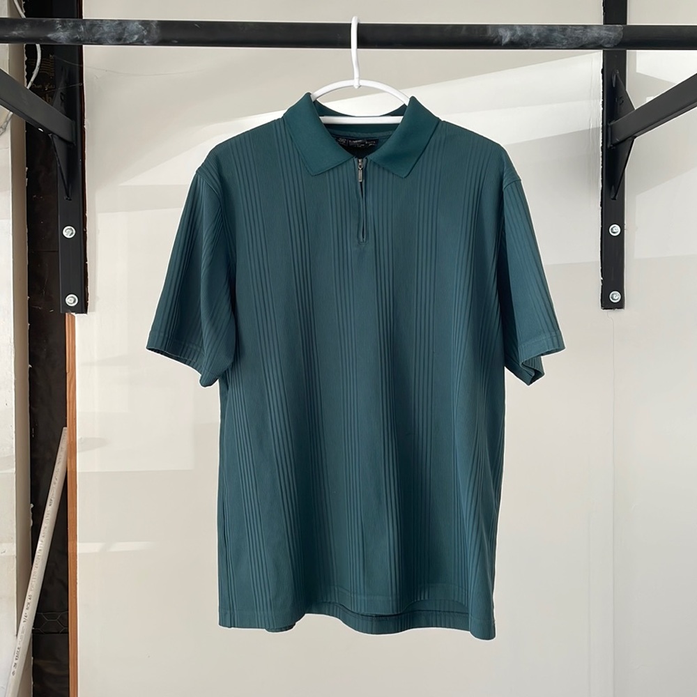 Thrifted men’s polo
